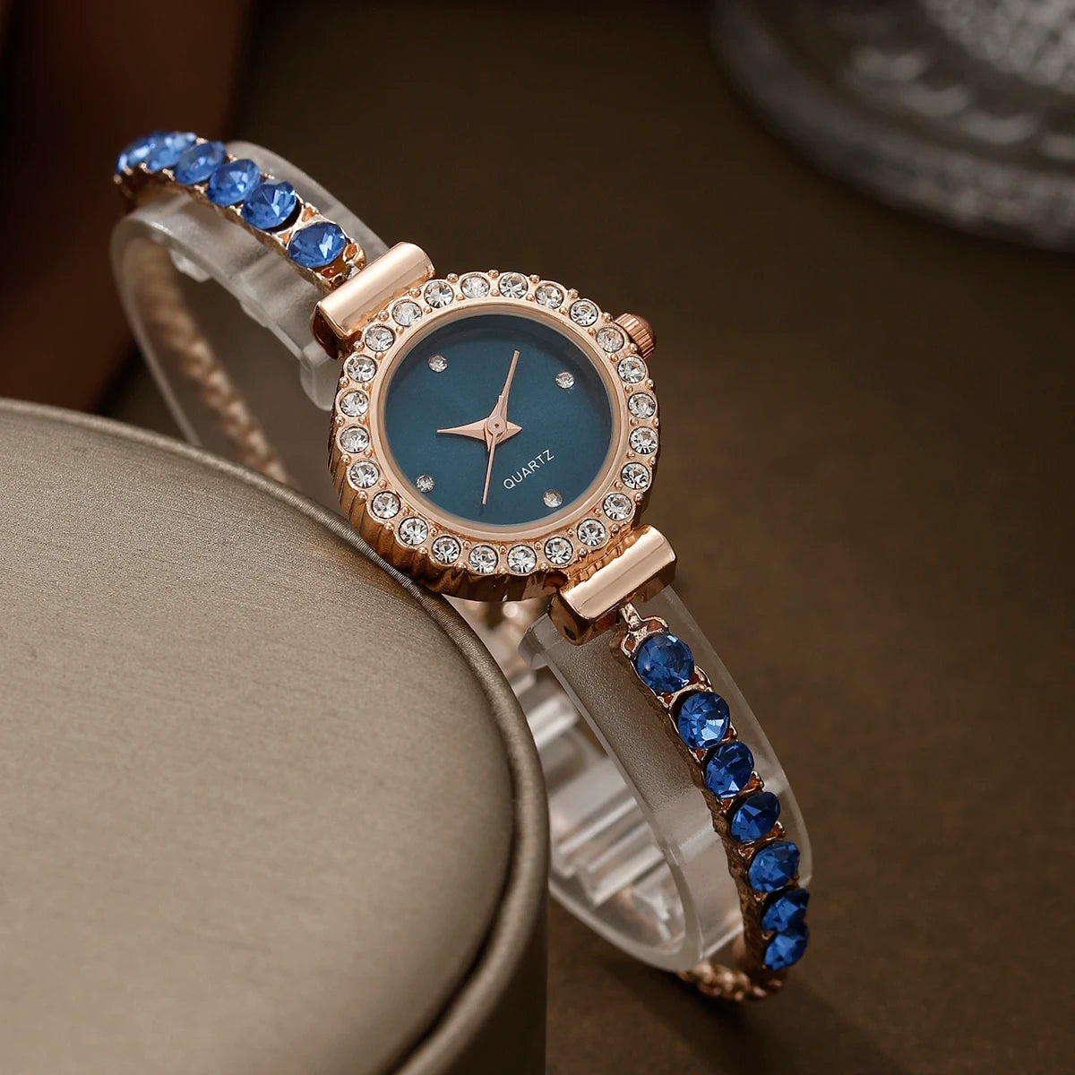 Relógio de pulso de quartzo de diamante feminino, elegante, versátil - Ganhe a pulseira de brinde