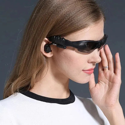 Óculos de sol Bluetooth. O acessório que une charme, beleza e funcionalidade moderna em um só artigo!