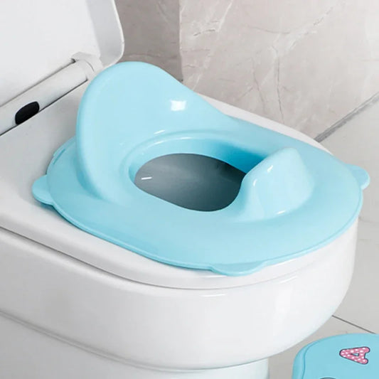 Adaptador de treinamento de uso sanitário para crianças.
